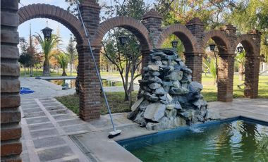 Finca Residencial y Agrícola en Melipilla – Lujo y Rentabilidad