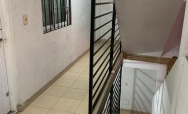 DOS AMBIENTES EN ALQUILER EN  JOSE C PAZ CON COCHERA R. FAVALORO Y TRES SARGENTOS