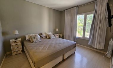 Neuquen. Alquiler Duplex amoblado 3 dormitorios (suite-vestidor) Barrio Rincon de Emilio