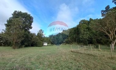MAGNÍFICA CASA EN PARCELA 5.000 M2 PUERTO OCTAY