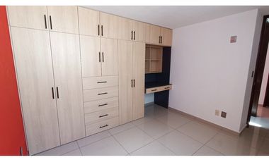 Se renta casa en Fracc. Los Cerezos (en Tulipanes) al sur de Pachuca