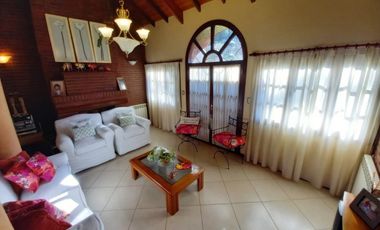 VALERIA DEL MAR - VENTA Importante Casa