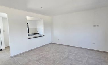 SE VENDE CASA A ESTRENAR ZONA M DAVID Y GARRIGO