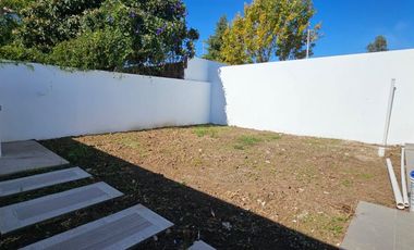 SE VENDE CASA A ESTRENAR ZONA M DAVID Y GARRIGO