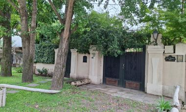 Hermosa casa en San Vicente con parque y pileta