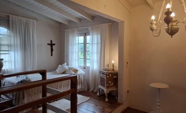 Hermosa casa en San Vicente con parque y pileta