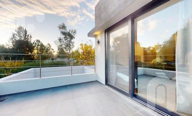 ALQUILER CASA EN MIRALAGOS