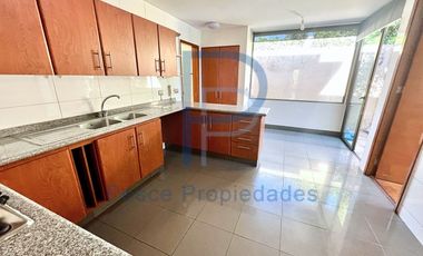 CASA MEDITERRÁNEA EN CONDOMINIO SEGURIDAD 24/7