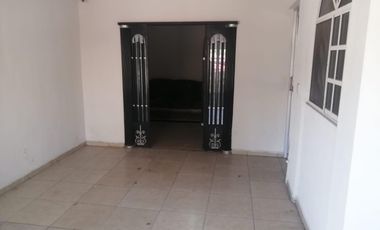 CASA EN VENTA EN COL. LAS PUENTES 5 SECTOR EN SAN NICOLAS DE LOS GARZA