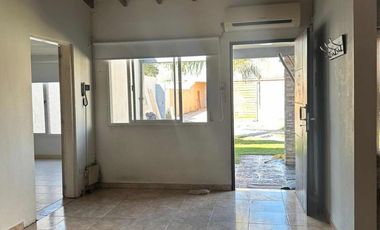 Casa en venta - 3 Dormitorios 2 Baños - Cochera - Mar del Tuyú