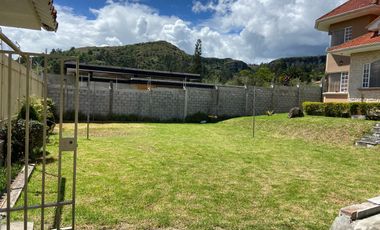 CASA EN VENTA CON AREA VERDE,CHALLUABAMBA, APANGORAS