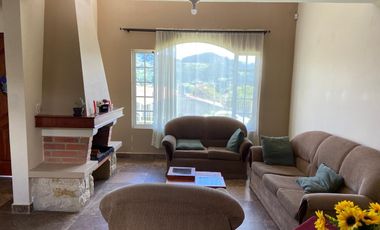 CASA EN VENTA CON AREA VERDE,CHALLUABAMBA, APANGORAS