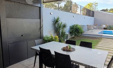 Casa en venta 4 amb en Ituzaingo norte