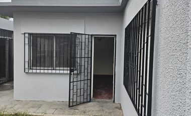 Casa en venta - 2 Dormitorios 1 Baño - Ezpeleta