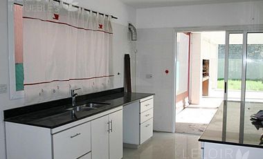 3 DORM | MARTIN CASTRO al 2300
