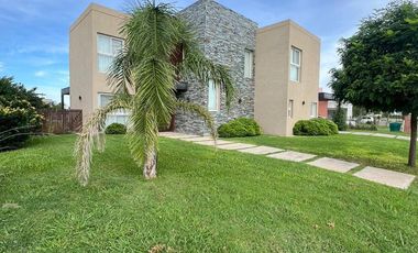 Venta Casa en San Sebastian Loma Verde Escobar