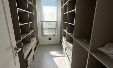 Alquiler Anual Casa CON MUEBLES en Los Castaños Nordelta Tigre