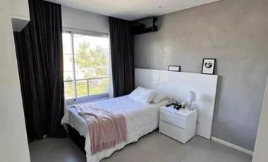 Alquiler Anual Casa CON MUEBLES en Los Castaños Nordelta Tigre