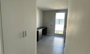 Alquiler Anual Casa CON MUEBLES en Los Castaños Nordelta Tigre