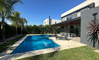 Alquiler Anual Casa CON MUEBLES en Los Castaños Nordelta Tigre
