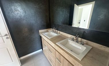 Alquiler Anual Casa CON MUEBLES en Los Castaños Nordelta Tigre