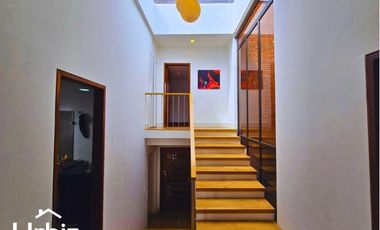 Venta de casa de 395 m² en Colina Campestre Reservada
