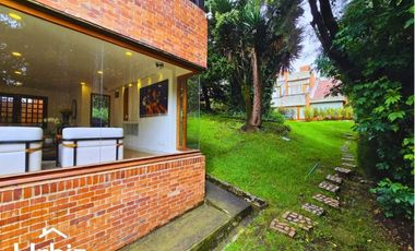 Venta de casa de 395 m² en Colina Campestre Reservada