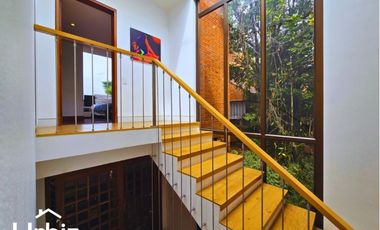 Venta de casa de 395 m² en Colina Campestre Reservada