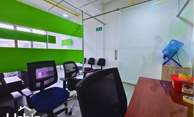 Arriendo Oficina de 38 m² sobre la Autopista Norte con Calle 106