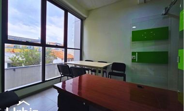 Arriendo Oficina de 38 m² sobre la Autopista Norte con Calle 106