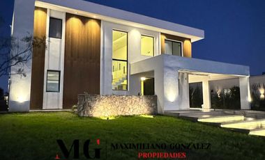 Casa en venta, 4 ambientes -  Santa Inés