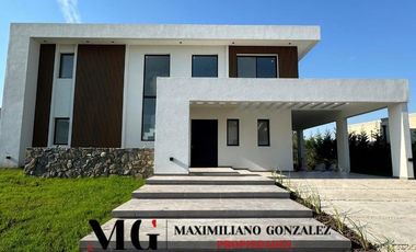 Casa en venta, 4 ambientes -  Santa Inés