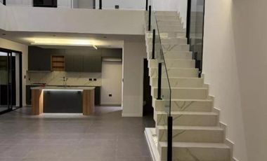 Casa en venta - 3 Dormitorios 4 Baños - Canning