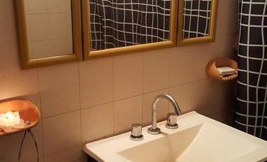 Casa en alquiler - 3 dormitorios 1 baño - 75mts2 - Tolosa, La Plata