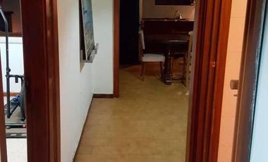 Casa en alquiler - 3 dormitorios 1 baño - 75mts2 - Tolosa, La Plata