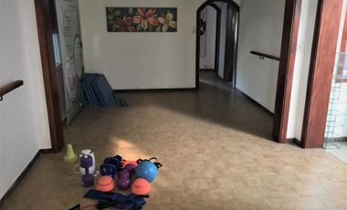 Casa en alquiler - 3 dormitorios 1 baño - 75mts2 - Tolosa, La Plata