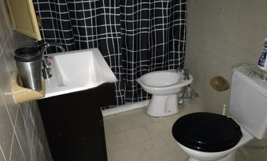 Casa en alquiler - 3 dormitorios 1 baño - 75mts2 - Tolosa, La Plata