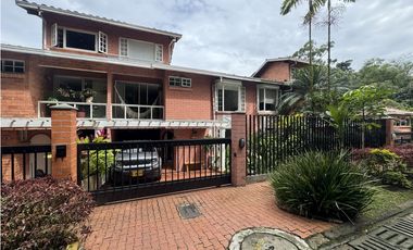 Venta casa en Medellín Poblado sector La Concha