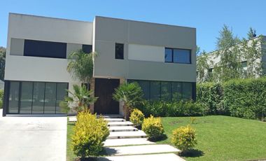 Casa - Rumenco