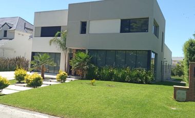 Casa - Rumenco