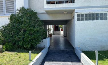 Departamento en venta - 1 Dormitorio 2 Baños - Villa Gesell