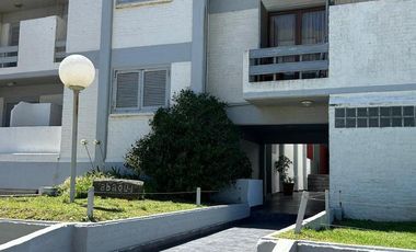 Departamento en venta - 1 Dormitorio 2 Baños - Villa Gesell