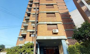 DEPARTAMENTO EN ALQUILER EN MORON SUR - 2 AMB C/ COCHERA CUBIERTA
