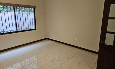 Casa en Renta  - Zona  Valle  Los Rios - San Pedro Garza Garcia, NL