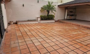 Casa en Renta  - Zona  Valle  Los Rios - San Pedro Garza Garcia, NL