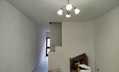 Triplex 4 Amb.  en Ramos Mejia  C/Ent. auto