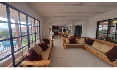FINCA EN VENTA MEDIACANOA LAGO CALIMA CONDOMINIO MONACO SALIDA AL LAGO