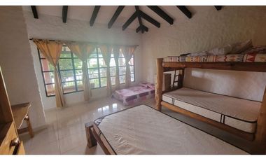 FINCA EN VENTA MEDIACANOA LAGO CALIMA CONDOMINIO MONACO SALIDA AL LAGO