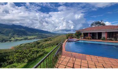 FINCA EN VENTA MEDIACANOA LAGO CALIMA CONDOMINIO MONACO SALIDA AL LAGO