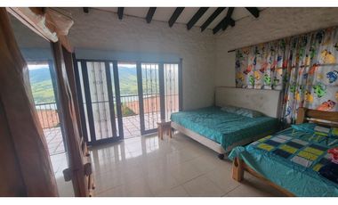 FINCA EN VENTA MEDIACANOA LAGO CALIMA CONDOMINIO MONACO SALIDA AL LAGO